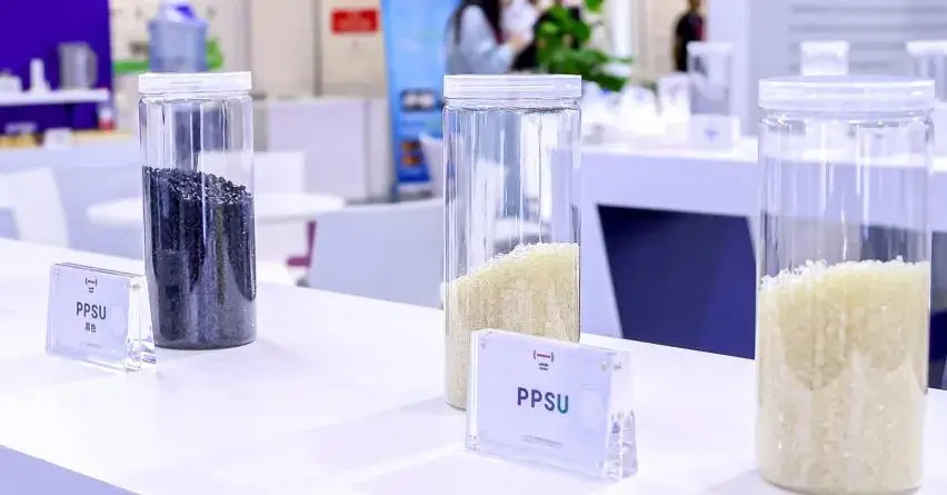 Presentar el material de los visores de casco de bombero: el rendimiento y aplicaciones excepcionales de PPSU y PSU